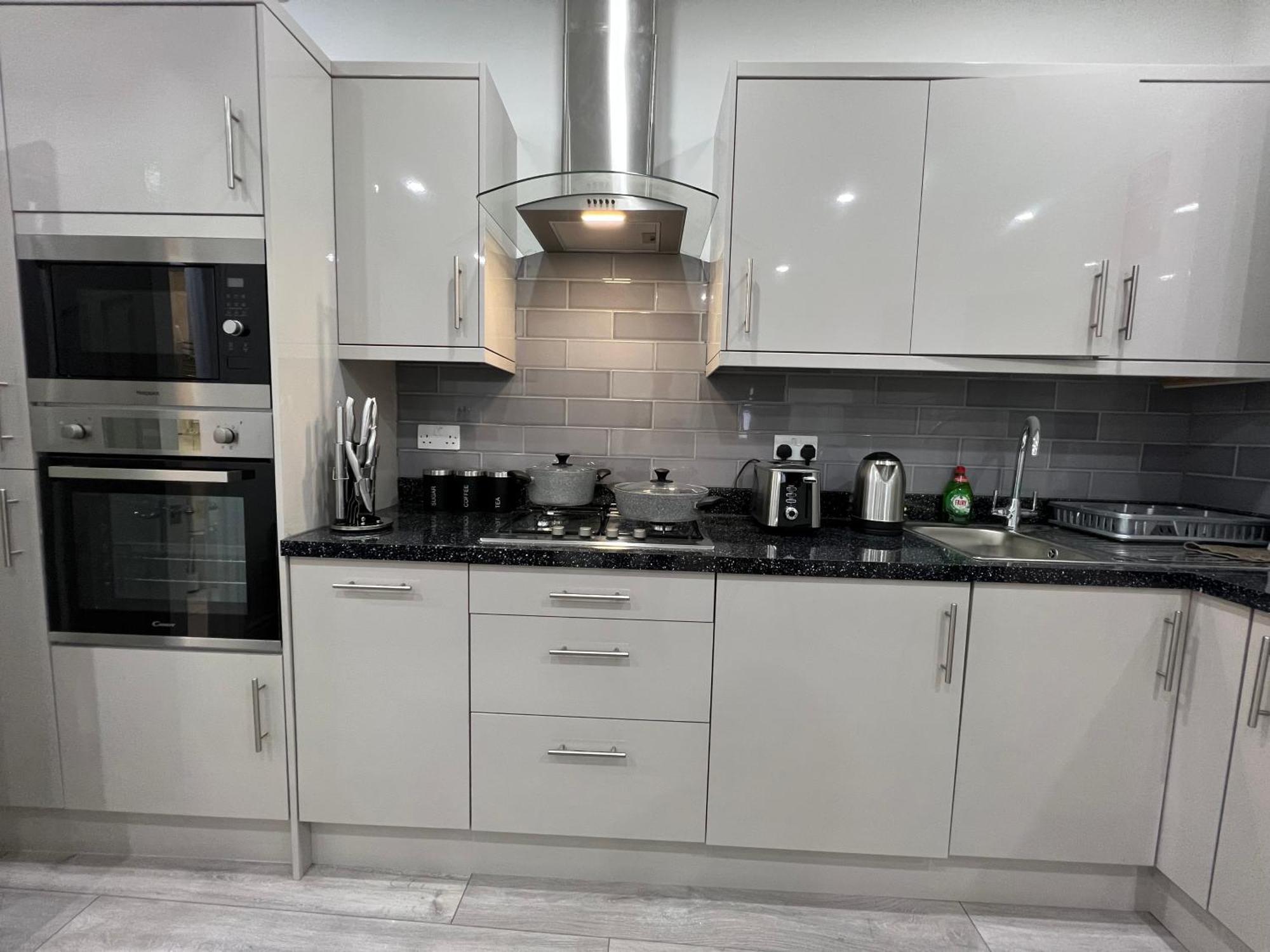 F4 Luxury Stays One Bed Apartment With Parking Ilford Eksteriør bilde